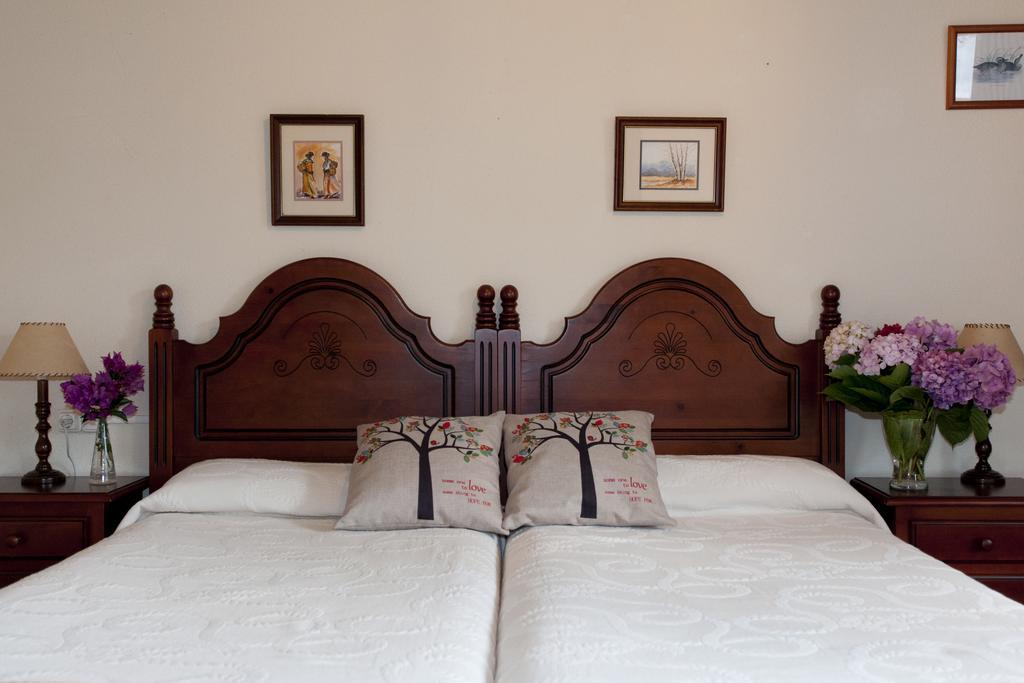 Trisqueles Y Buganvillas Villaviciosa  Zimmer foto