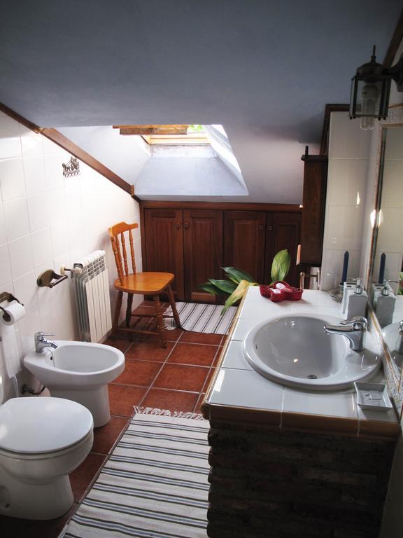 Trisqueles Y Buganvillas Villaviciosa  Zimmer foto