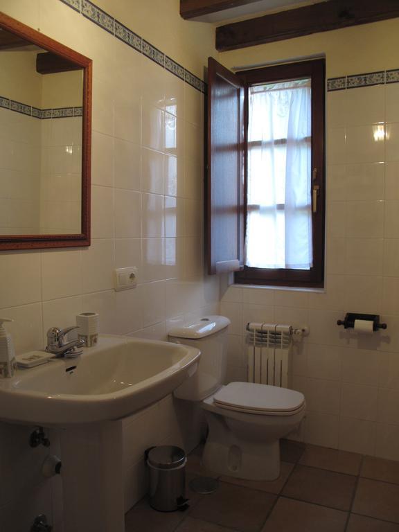 Trisqueles Y Buganvillas Villaviciosa  Zimmer foto