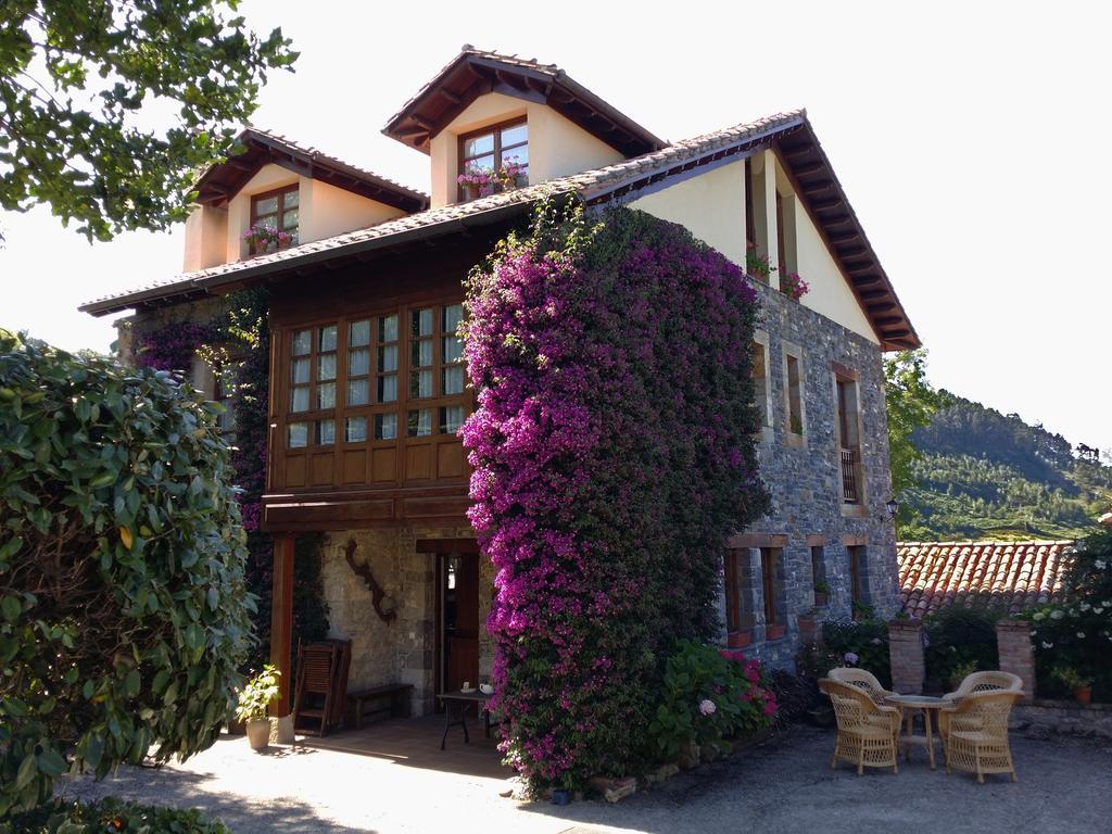 Trisqueles Y Buganvillas Villaviciosa  Exterior foto