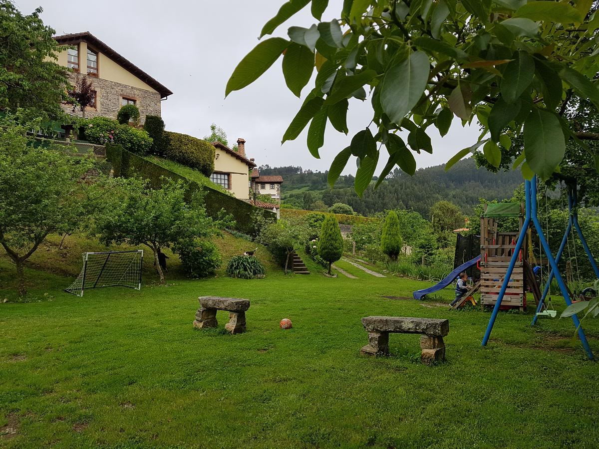 Trisqueles Y Buganvillas Villaviciosa  Exterior foto